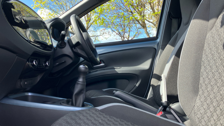 Toyota Aygo X 1.0 VVT-i Edge 5dr Petrol Hatchback